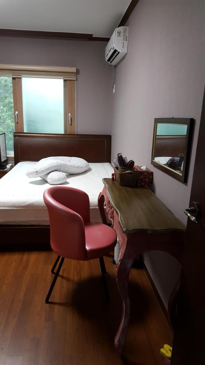 Supgol Private House Villa Jeju Bagian luar foto
