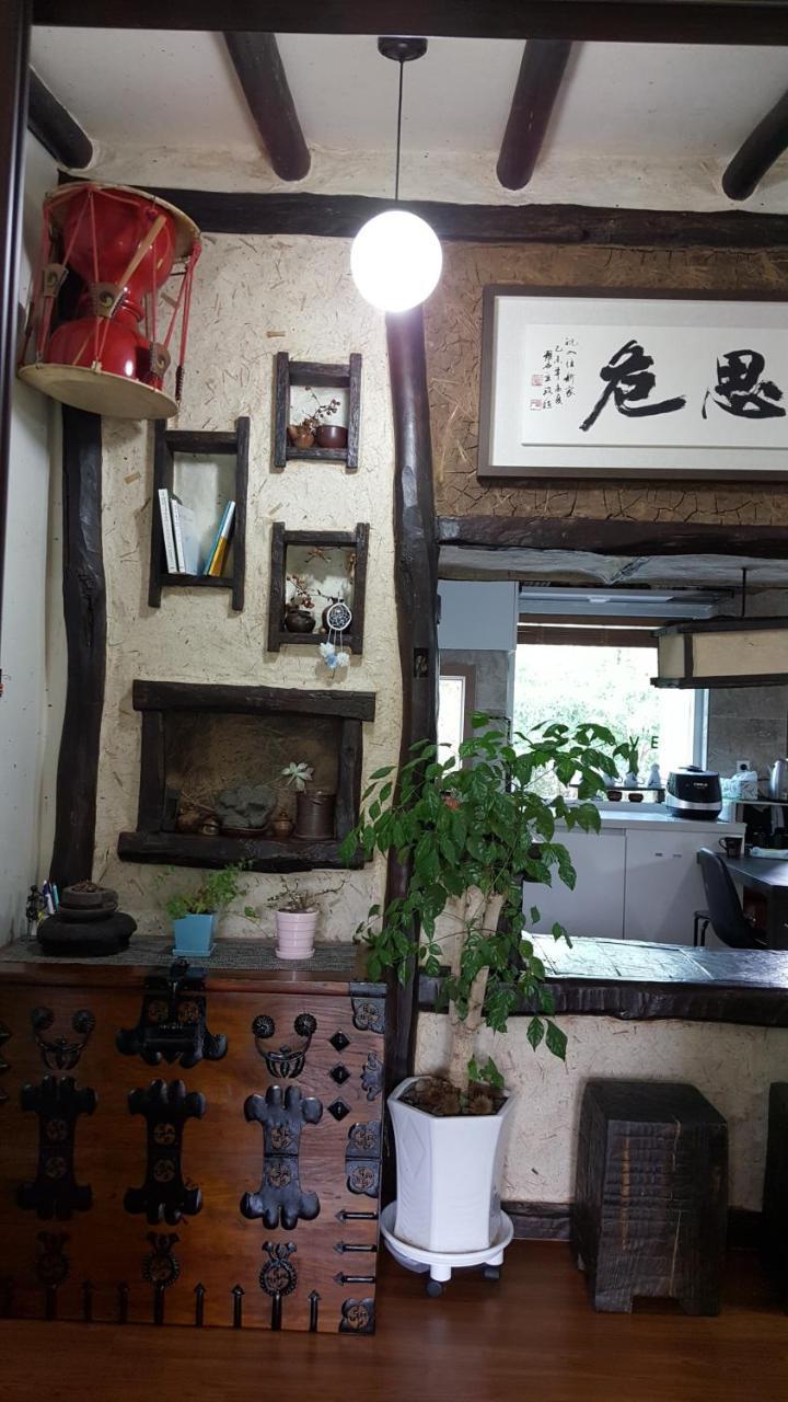 Supgol Private House Villa Jeju Bagian luar foto